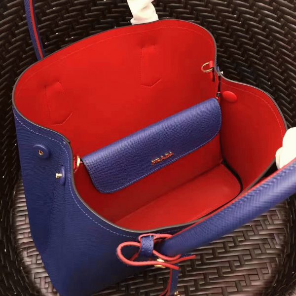 Réplique sac cabas Prada Double Medium en bleu – Image 3