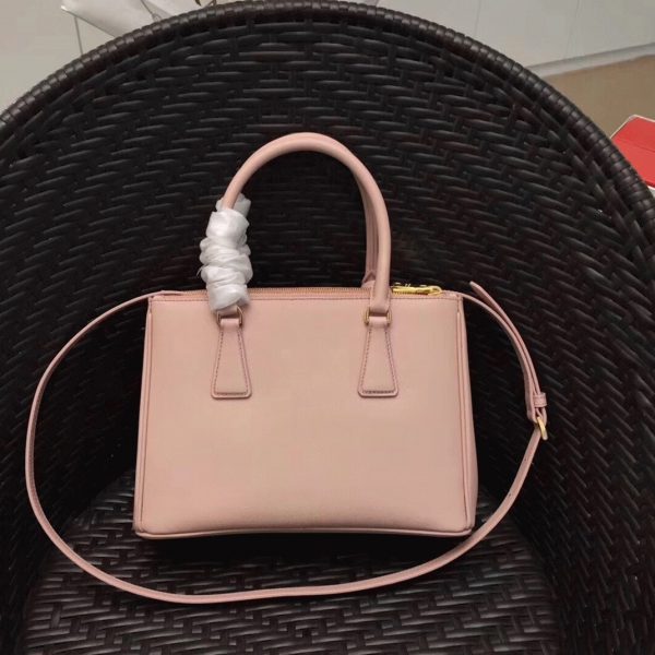 Fausse version du sac Prada Galleria moyen format en rose – Image 7
