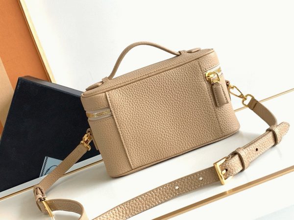 Faux mini vanity Prada en beige sable – Image 3