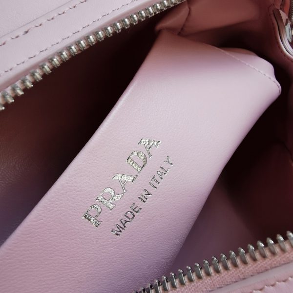 Contrefaçon sac Prada Supernova petit modèle à poignée en cuir rose – Image 2