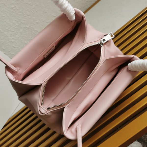 Faux sac bandoulière Prada Supernova petit modèle en rose – Image 7