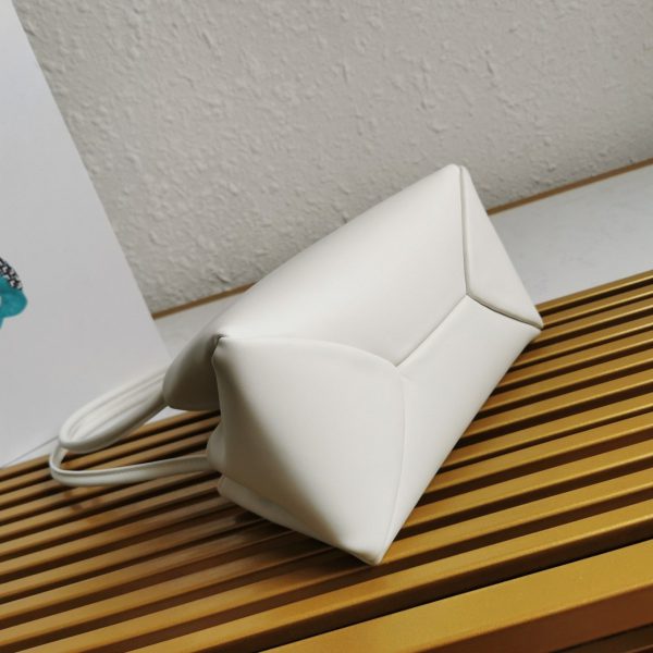 Contrefaçon sac bandoulière Prada Supernova petit modèle en blanc – Image 10