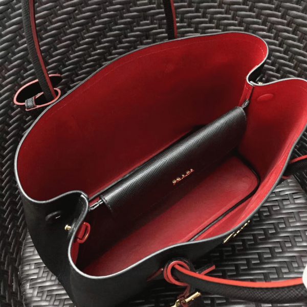 Imitation sac cabas Prada Double Medium en noir – Image 6