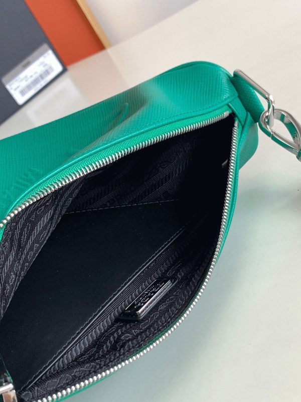 Faux sac bandoulière Prada Triangle en vert S – Image 2