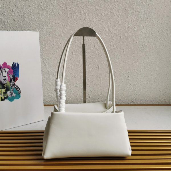 Contrefaçon sac bandoulière Prada Supernova petit modèle en blanc – Image 4