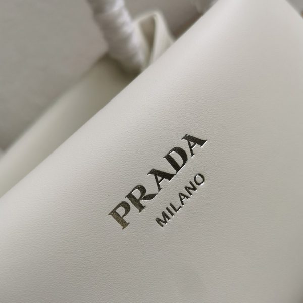 Contrefaçon sac bandoulière Prada Supernova petit modèle en blanc – Image 3