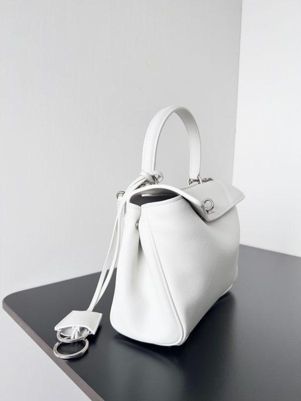 Sac Balenciaga Rodeo Mini en cuir de veau blanc – Image 4