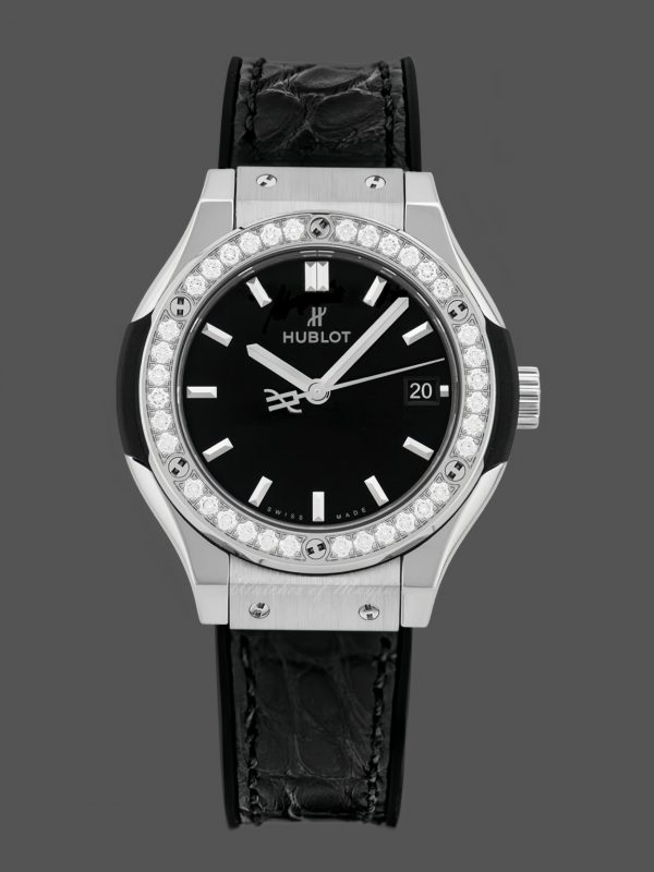 Hublot Classic Fusion 581.NX.1171.LR.1104 33mm Montre Femme
