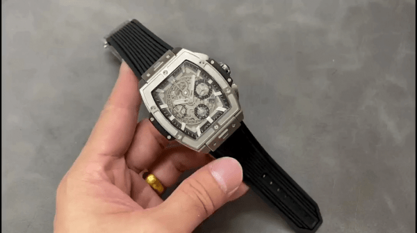 642.NX.0170.RX Hublot Spirit of Big Bang Titane 42mm Montre Réplique – Image 2