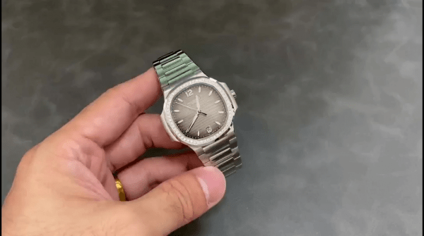 Réplique Patek Philippe Nautilus 7118 1200A 011 Acier Inoxydable Montre Homme 40mm – Image 2