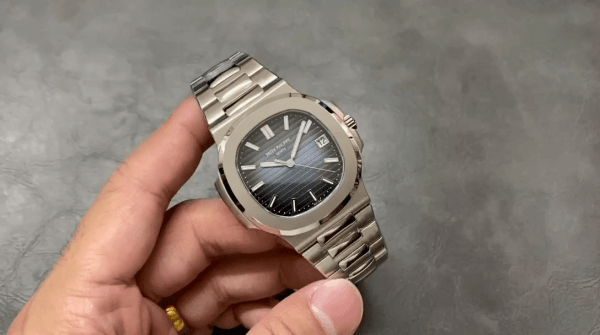 Réplique Patek Philippe Nautilus 5711 1A Cadran Noir Montre Homme 40mm – Image 2