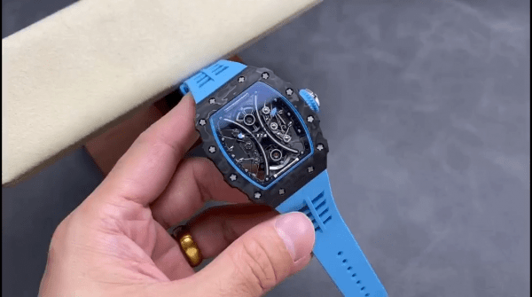 Richard Mille RM 53-01 Tourbillon Pablo Mac Donough Bracelet caoutchouc bleu – Image 2