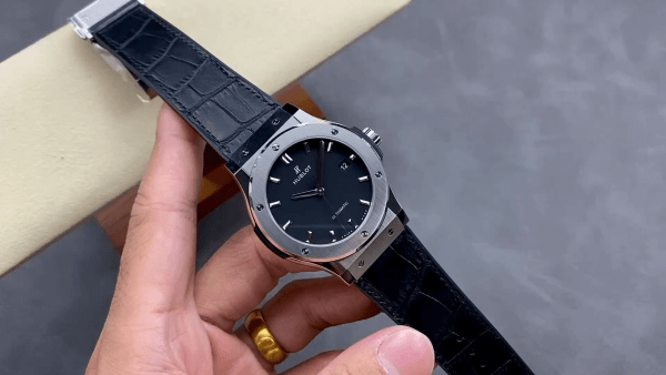 542.NX.1171.LR Hublot Classic Fusion Automatique Noir – Image 9
