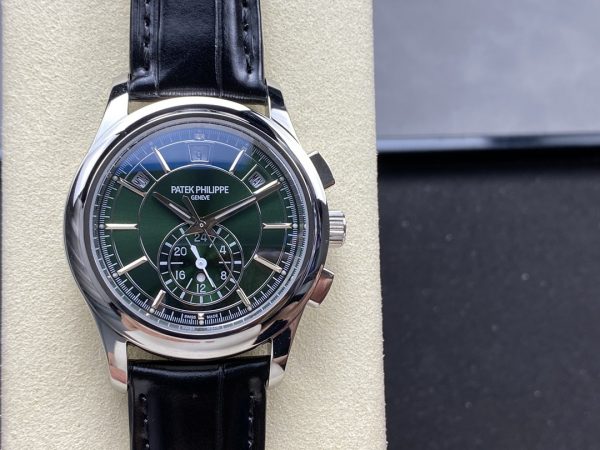 Patek Philippe Complications Édition Limitée Platine Calendrier Annuel 5905P 014 – Image 2