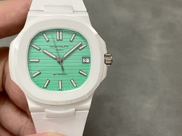 Patek Philippe Nautilus Cadran Vert 5711 Montre 40MM – Image 2