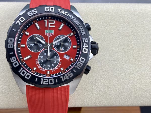 Tag Heuer Formula 1 Chronographe Quartz Cadran Rouge CAZ101AN.FT8055 43MM – Image 2