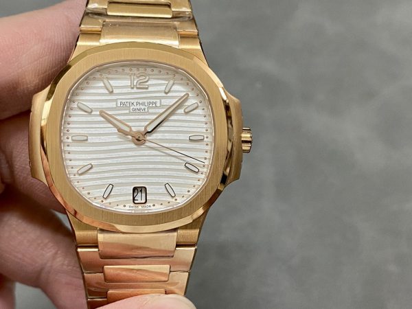 Réplique Patek Philippe Nautilus 7118 1R 001 Montre Homme 40mm – Image 2