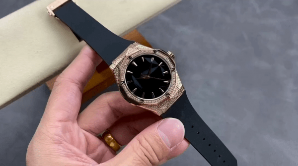 Hublot Classic Fusion 550.OS.1800.RX.1604.ORL19 40mm – Image 2