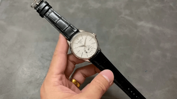 Rolex Cellini Dual Time 50529 Cadran Soleil Argent Bracelet Cuir Noir 39mm Montre Réplique Homme – Image 11