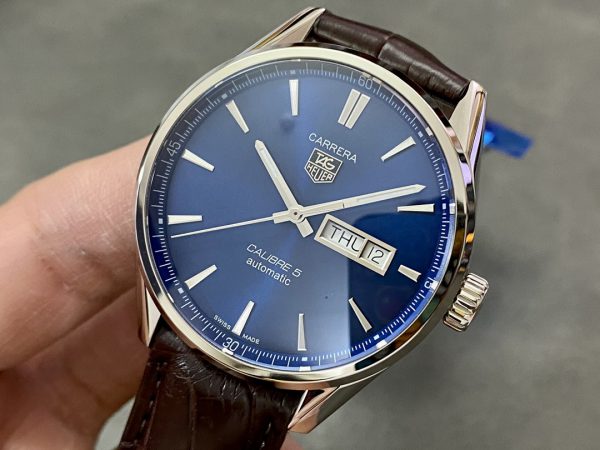 TAG Heuer Carrera Calibre 5 Date Jour Cadran Bleu WAR201E.FC6291 – Image 5