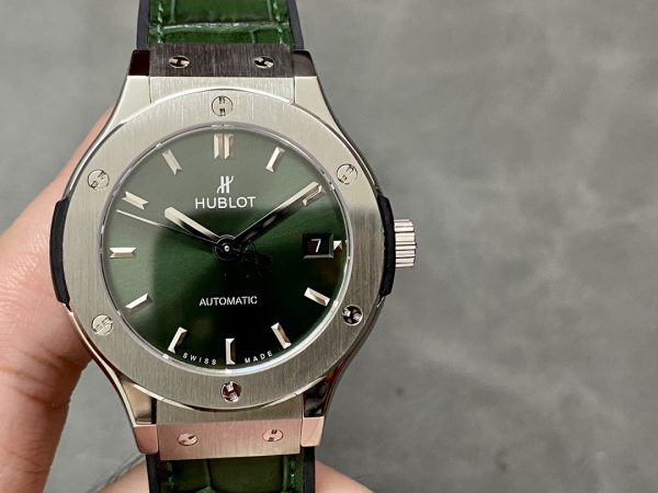 511.NX.8970.LR Hublot Classic Fusion Automatique Vert – Image 4