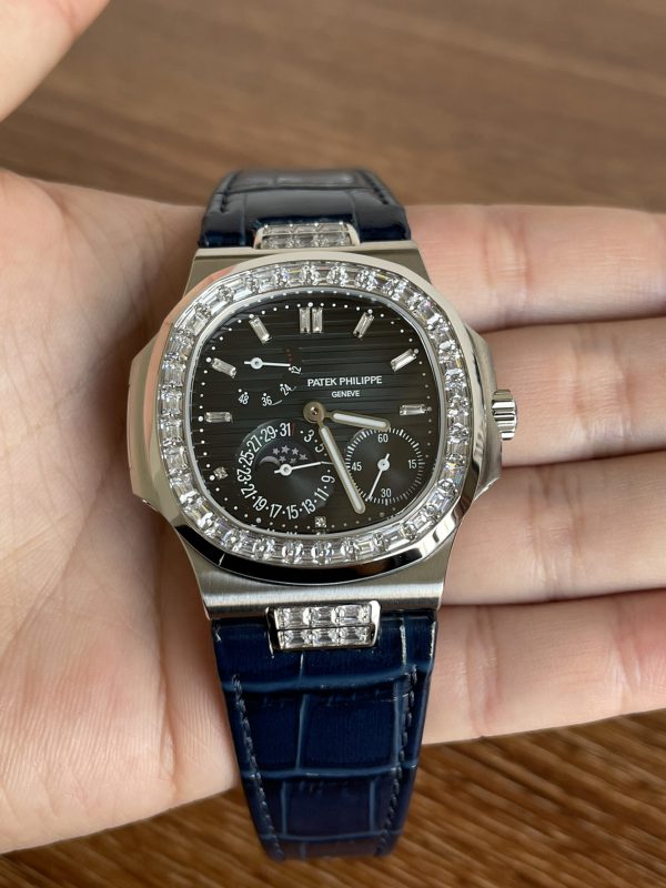 Patek Philippe Nautilus Phases de Lune Noir 5724G 001 40mm – Image 9