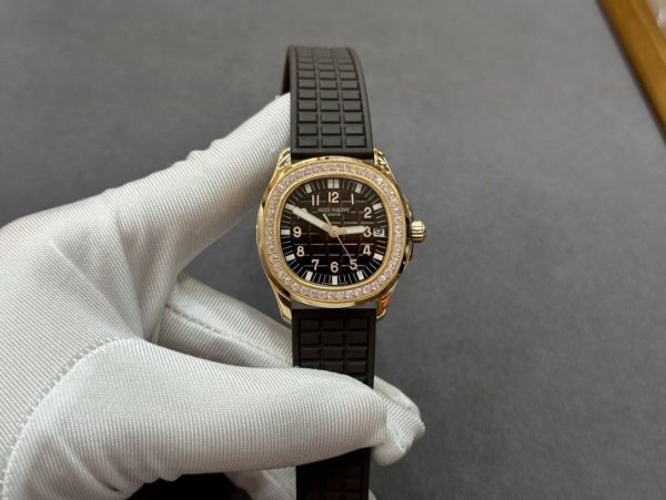 Réplique Patek Philippe Aquanaut 5068R 001 Montre à vendre – Image 10