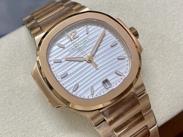 Patek Philippe Nautilus Femme Or Rose & Or Jaune Cadran Argent 7118 1R 001 35.2mm – Image 9