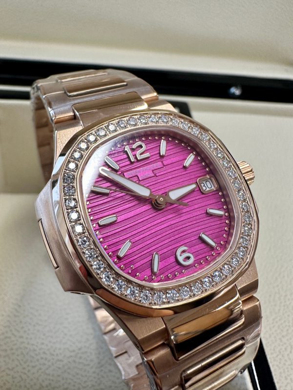 Patek Philippe Nautilus 7010 1R 013 Cadran Violet 32mm – Image 7