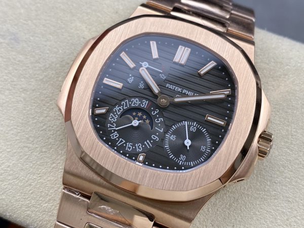 Patek Philippe Nautilus Phases de Lune Or Rose Cadran Noir 5712 1R 001 40MM – Image 9