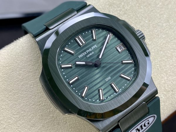 Patek Philippe Nautilus Bracelet Vert Cadran Vert 5711 Montre 40MM – Image 8