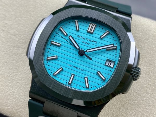 Patek Philippe Nautilus Cadran Bleu 5711 Montre 40MM – Image 8