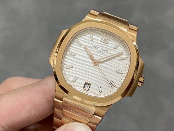 Réplique Patek Philippe Nautilus 7118 1R 001 Montre Homme 40mm – Image 9