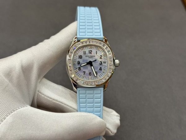 Réplique Patek Philippe Aquanaut 5072G 001 Montre À Vendre – Image 5