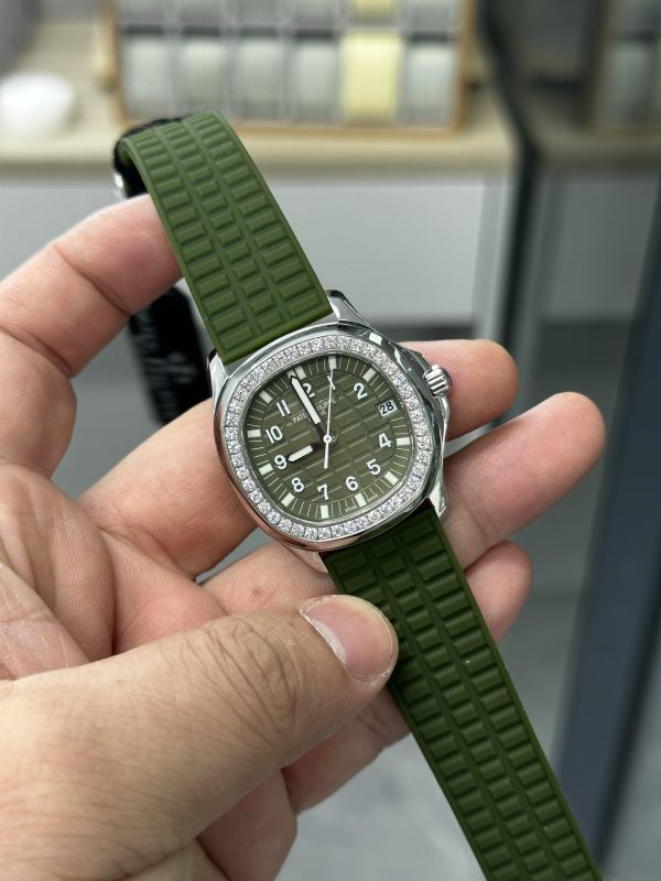 Réplique Patek Philippe Aquanaut 5267 200A 011 Montre À Vendre – Image 3