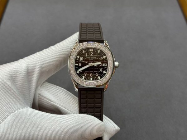 Réplique Patek Philippe Aquanaut Bleue 5067A 023 Montre À Vendre – Image 3
