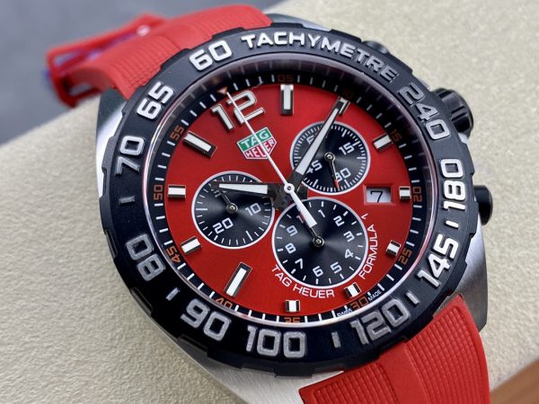 Tag Heuer Formula 1 Chronographe Quartz Cadran Rouge CAZ101AN.FT8055 43MM – Image 4