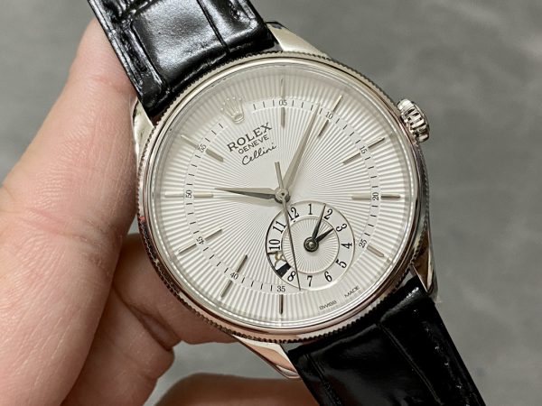 Rolex Cellini Dual Time 50529 Cadran Soleil Argent Bracelet Cuir Noir 39mm Montre Réplique Homme – Image 9
