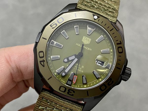 Tag Heuer Aquaracer Cadran Mat Kaki Automatique WAY208E.FC8222 43mm – Image 4