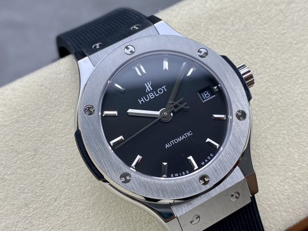 542.NX.1171.RX Hublot Classic Fusion Automatique Caoutchouc – Image 3