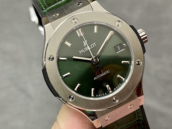 511.NX.8970.LR Hublot Classic Fusion Automatique Vert – Image 3