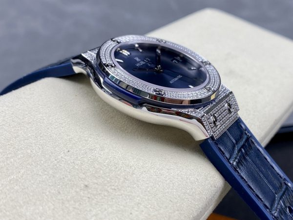 511.NX.7170.LR Hublot Classic Fusion Diamant Automatique – Image 7