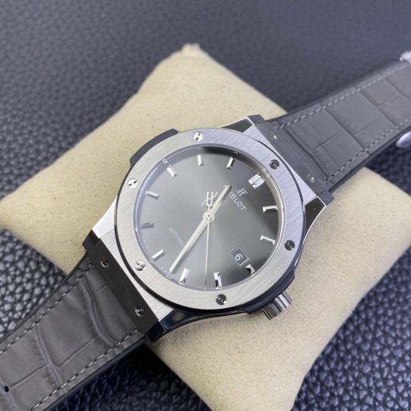 Hublot Classic Fusion 511.NX.7071.LR 45MM Cadran Gris Hommes – Image 4