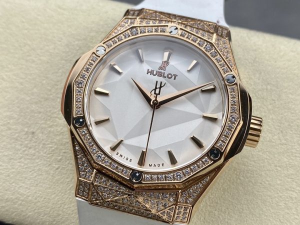 Hublot Classic Fusion 550.OS.2200.RW.1604.ORL20 40mm – Image 4