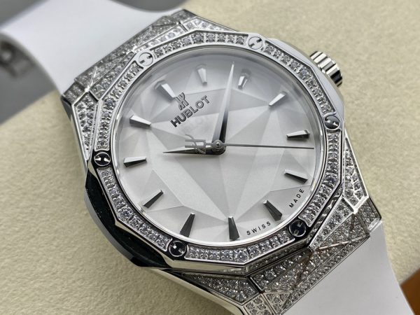 Hublot Classic Fusion 550.NS.2200.RW.1604.ORL20 40mm – Image 4
