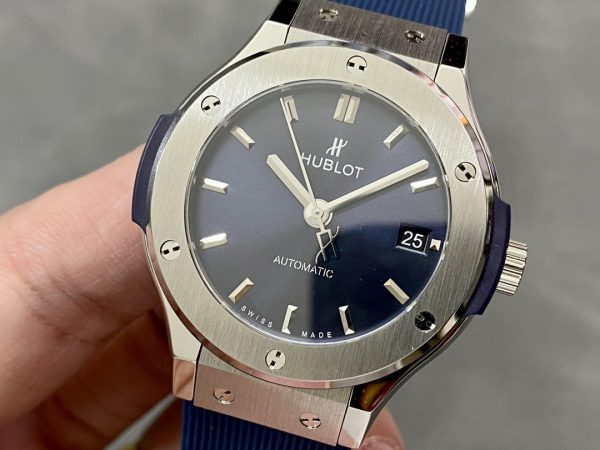 Hublot Classic Fusion 565.NX.1171.RX Femme 38 MM – Image 4