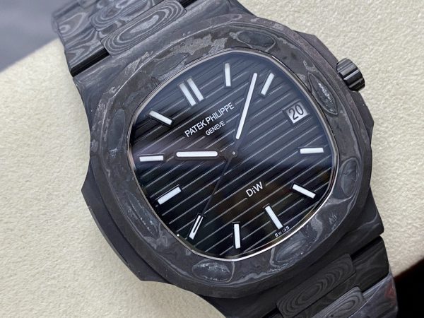Patek Philippe Nautilus Boîtier en fibre de carbone Cadran noir 5711 Montre 40MM – Image 9