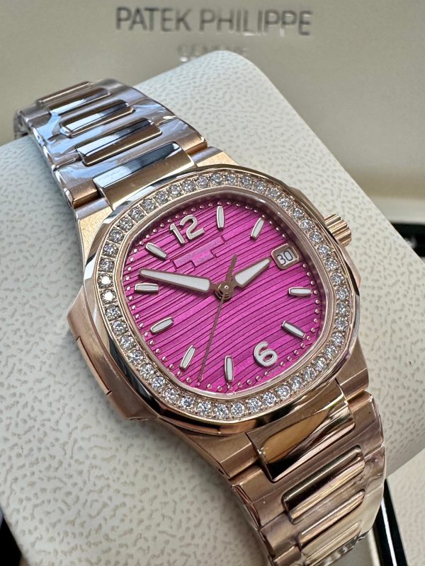 Patek Philippe Nautilus 7010 1R 013 Cadran Violet 32mm – Image 6