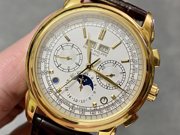 Patek Philippe Grandes Complications Calendrier Perpétuel Chronographe 5970J 001 – Image 4