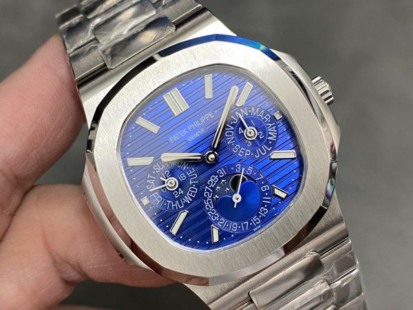 Patek Philippe Nautilus Calendrier Perpétuel Or Blanc Cadran Bleu 5740 1G 001 40mm – Image 8